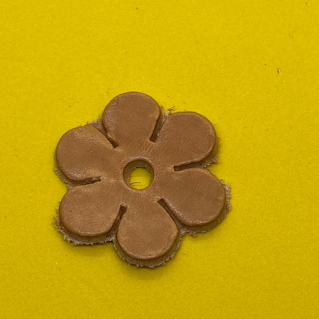Small 1-1/8” 6 Petal Flower with 3/16 Hole